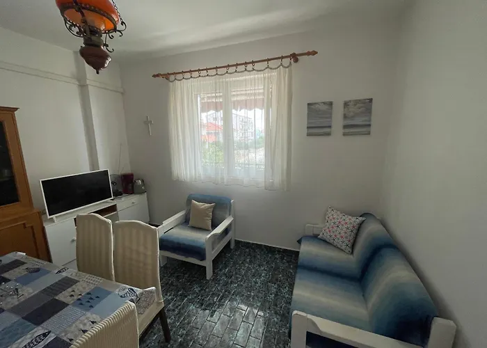 Apartman Spacious Retro 3-bedroom 130m2 In Zadar, Puntamika Borik Area *