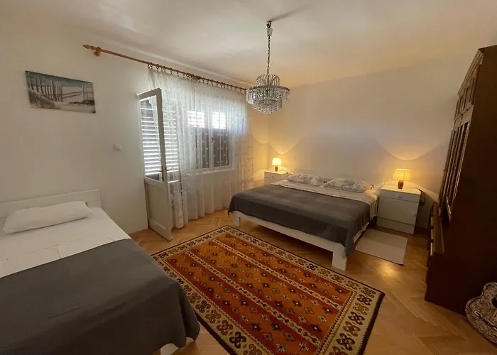 Apartman Spacious Retro 3-bedroom 130m2 In Zadar, Puntamika Borik Area *