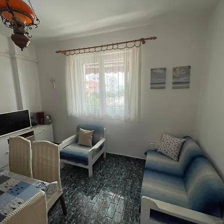 Apartmán Spacious Retro 3-bedroom 130m2 In Zadar, Puntamika Borik Area *
