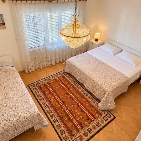 Apartmán Spacious Retro 3-bedroom 130m2 In Zadar, Puntamika Borik Area Zadar